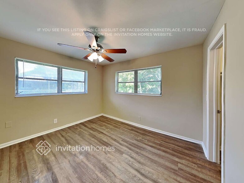 Building Photo - 4430 NW 106th Ave