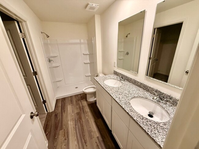 Building Photo - 2440 NW 22nd Ct