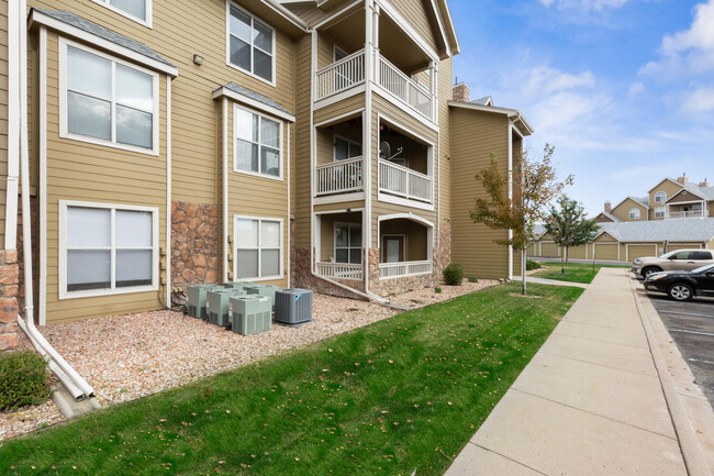 Building Photo - 6021 Castlegate Dr W