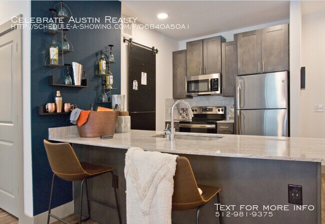 Building Photo - Residences at Saltillo