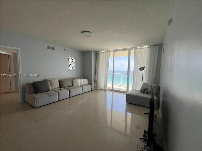 Building Photo - 16699 Collins Ave
