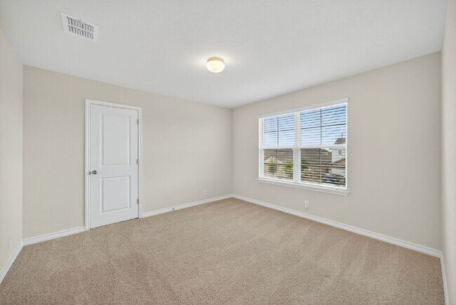 Building Photo - 9931 Bratten Rise