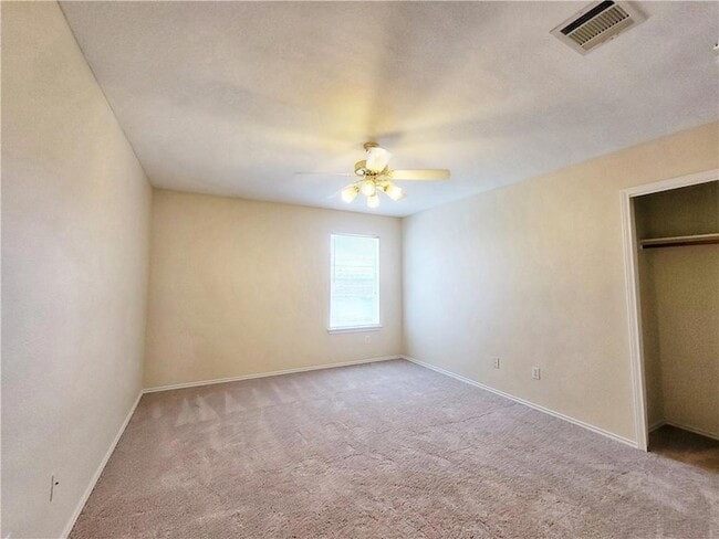 Building Photo - 503 Lafayette Square Dr