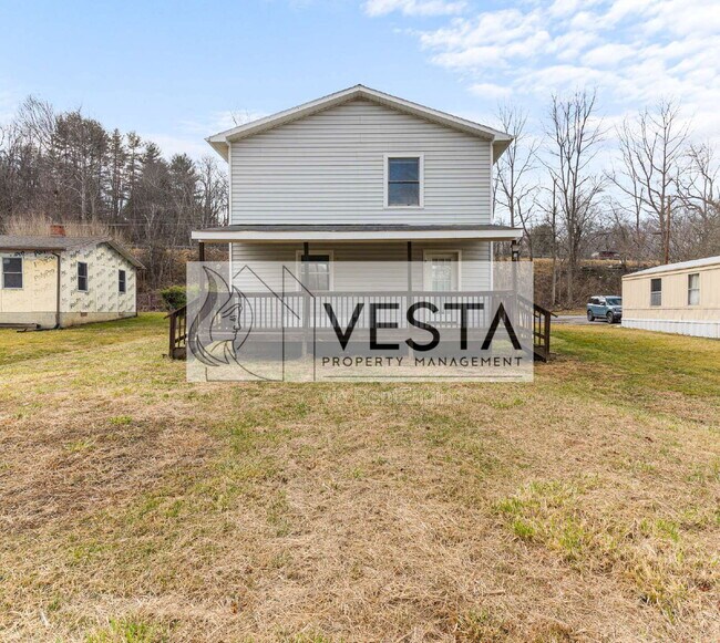 Building Photo - 303 Tarheel Dr