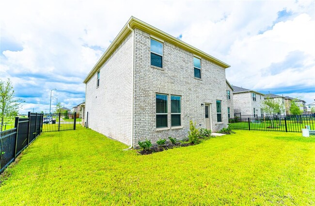 Building Photo - 1017 Laguna Cv Dr