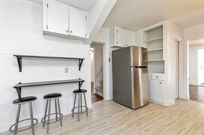 Building Photo - 5155