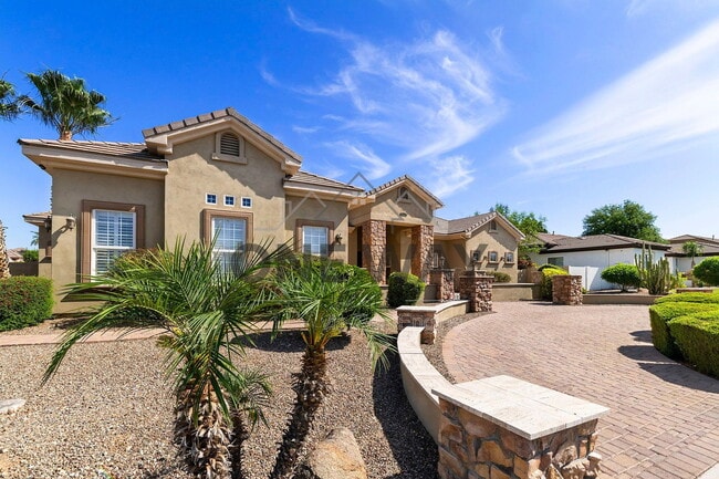 Building Photo - 4432 E Ford Ave