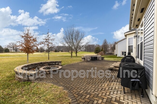 Building Photo - 7225 Bromfield Dr