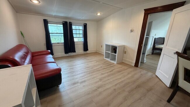 Building Photo - 25 Broadway