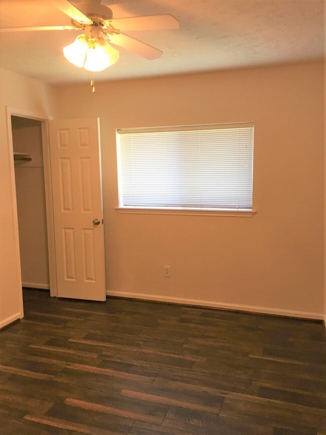Building Photo - 3318 Kempwood Dr