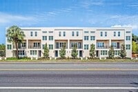 Building Photo - 4917 N Nebraska Ave