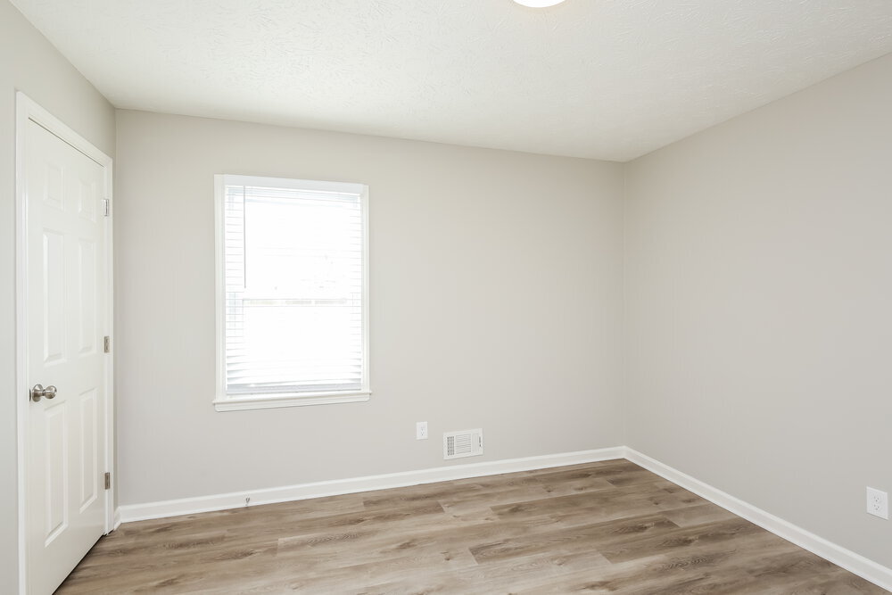 Building Photo - 483 Rhett Dr