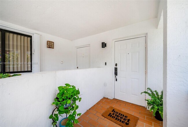 Building Photo - 9647 SW 138th Ave