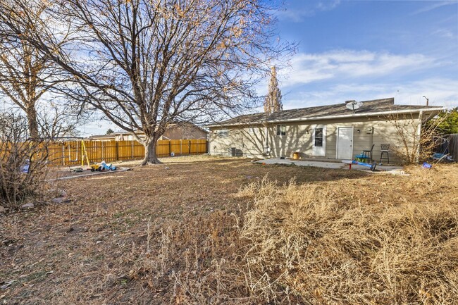 Building Photo - Charming 4-Bedroom, 2-Bath Raised Ranch in...