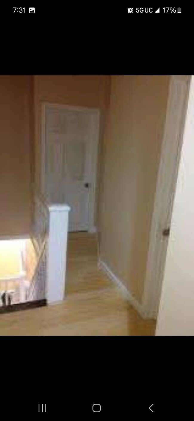 Hallway entrance to bedrooms - 109 N Sickels St