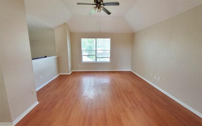 Building Photo - 2707 Sun Beam Ct