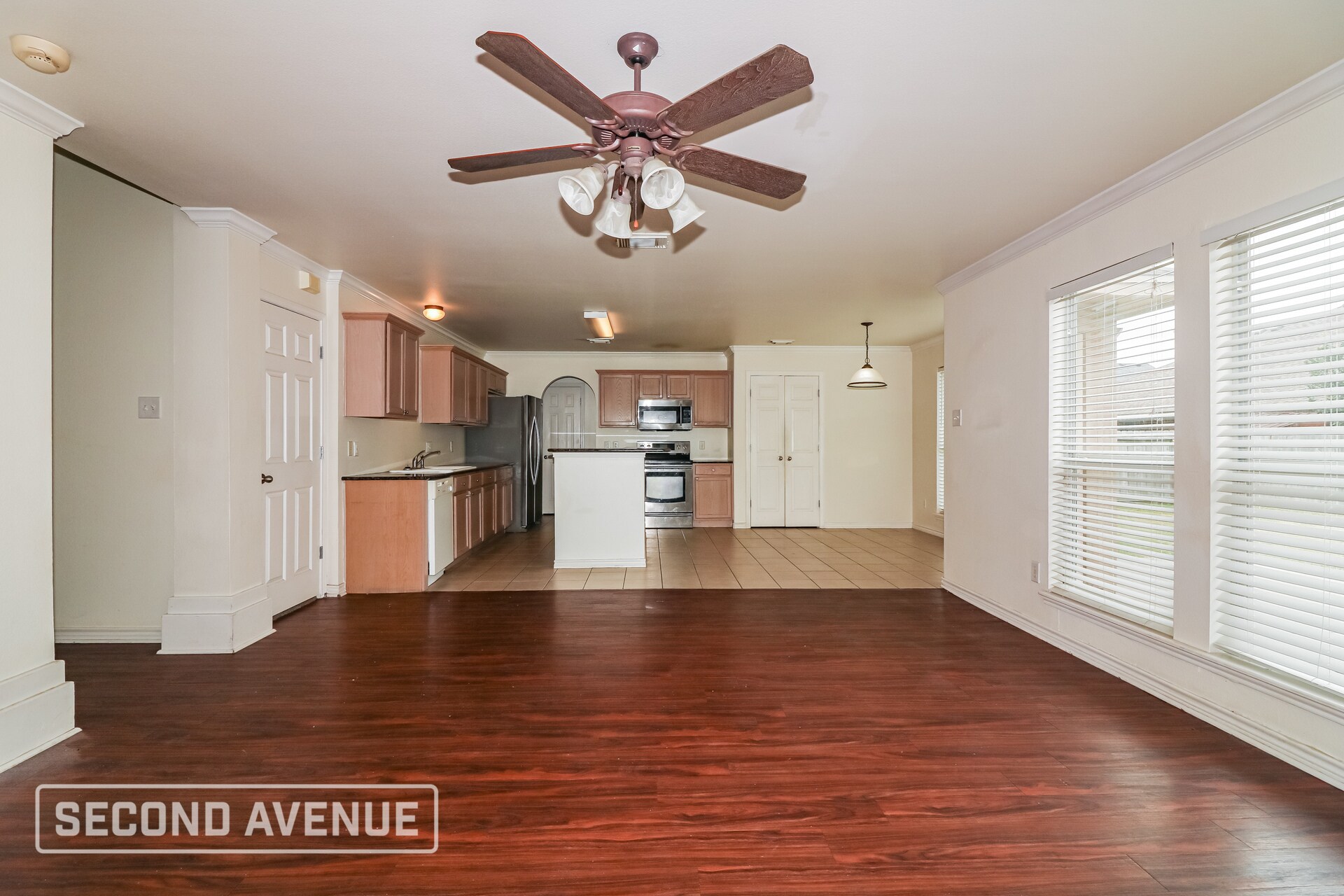 Building Photo - 6010 Suffolk Dr