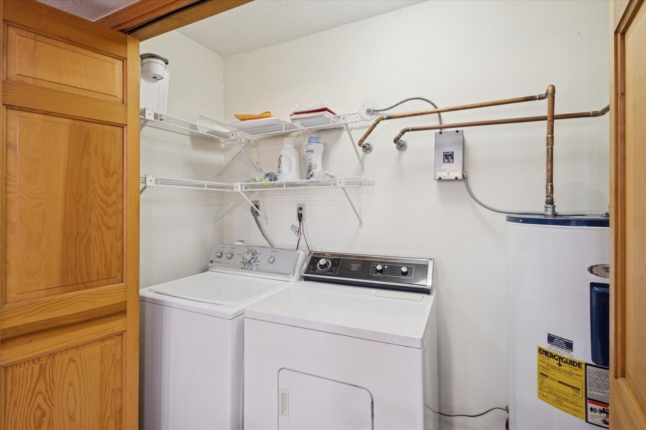 Building Photo - 205 Wayne St