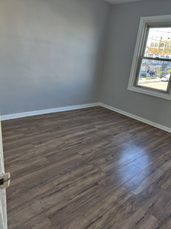 Building Photo - 6546 Theodore St