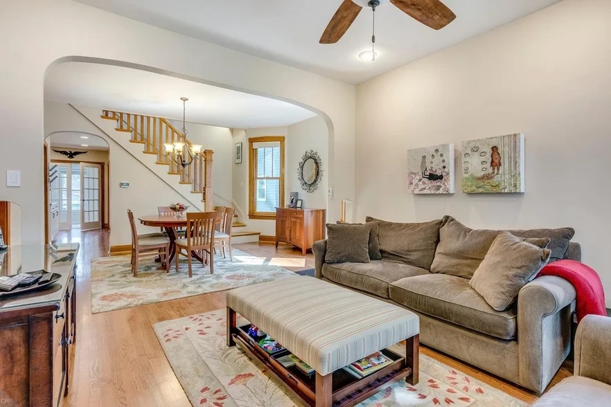 Building Photo - 4021 N Francisco Ave