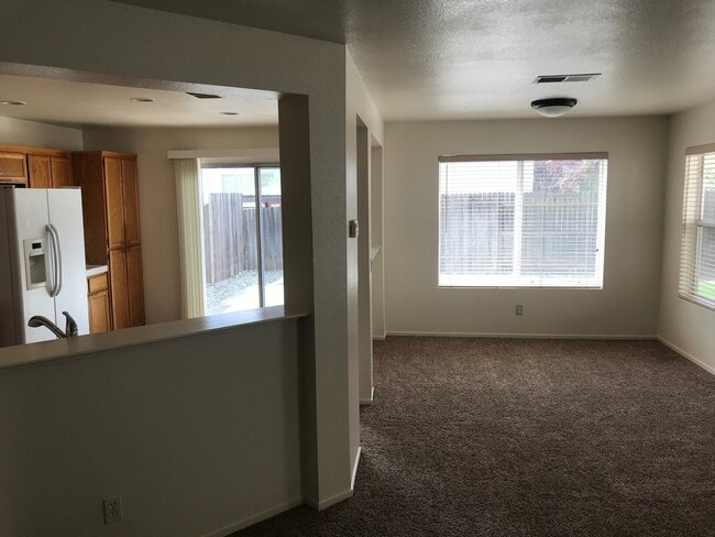 Building Photo - East Roseville - Aviana Gated Community - ...