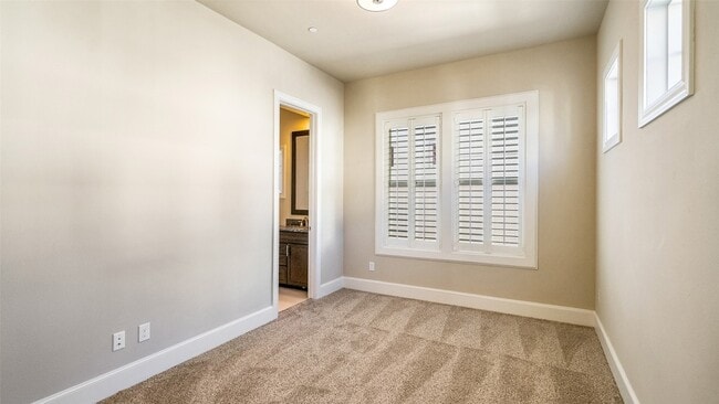 Building Photo - 2191 Helsminster Dr