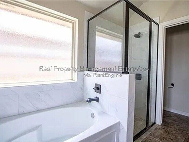 Building Photo - 18508 Maidstone Ln