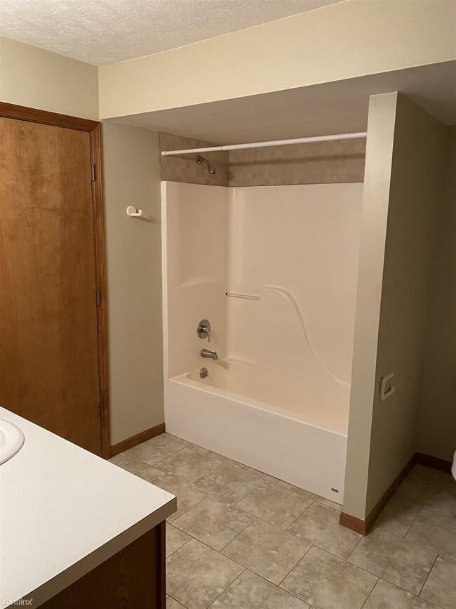 Building Photo - 2 br, 2 bath Condo - 59 Whispering Woods D...
