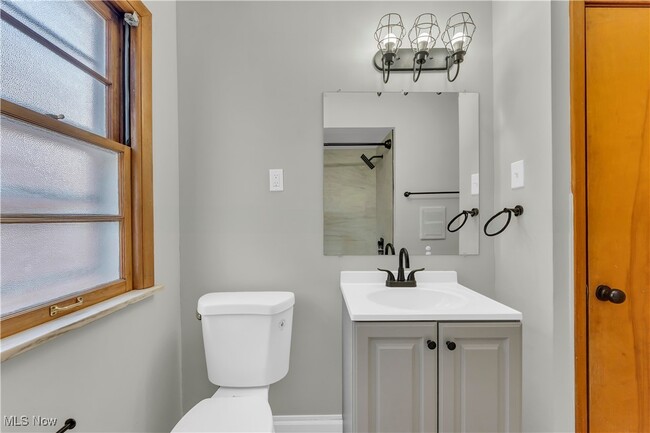 Building Photo - 20870 Wilmore Ave