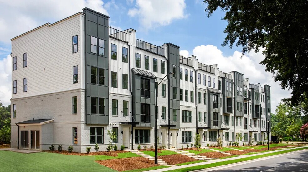 Building Photo - 110 Byrum St