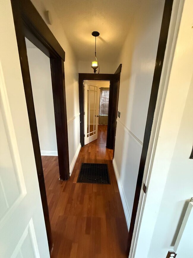 Building Photo - Charming 2 bed 1 bath in North Everett