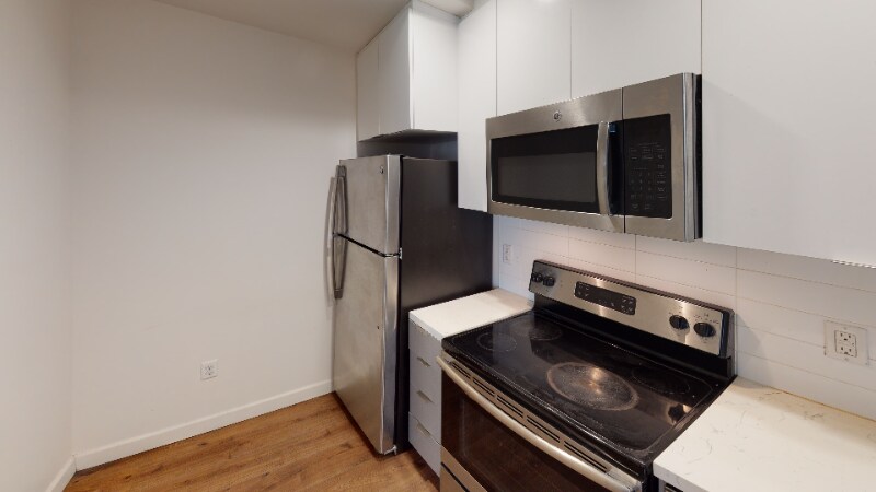 Building Photo - 3550 W 6th St