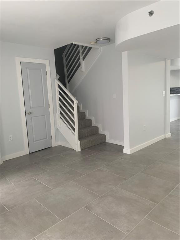 Building Photo - 103 Riviera Cir