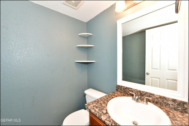 Building Photo - 7065 Falling Leaf Cir