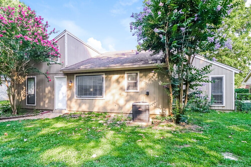 Building Photo - 1407 Sandy Stone Ln