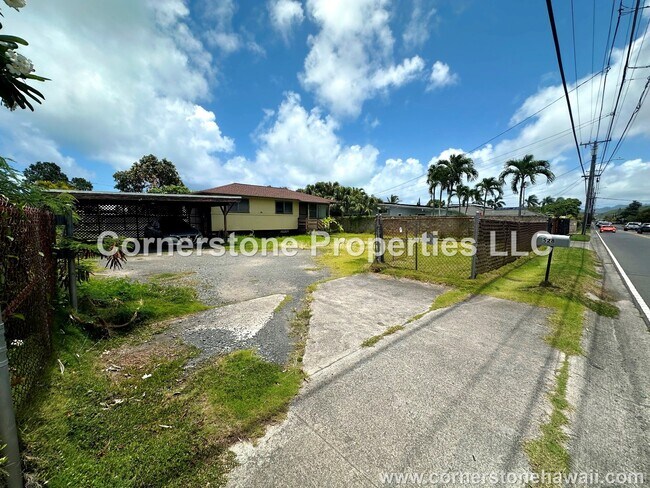 Building Photo - 528 Oneawa St