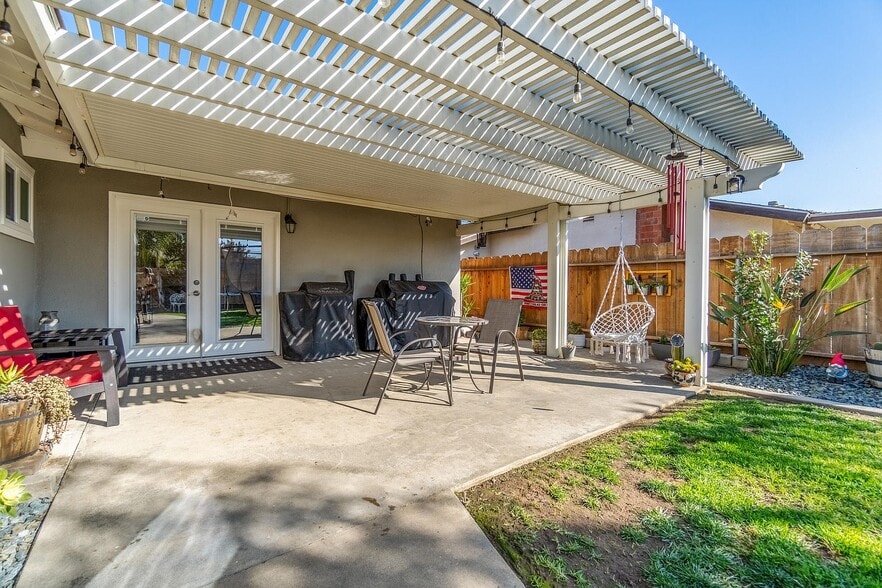 Building Photo - 1741 McComb Ave