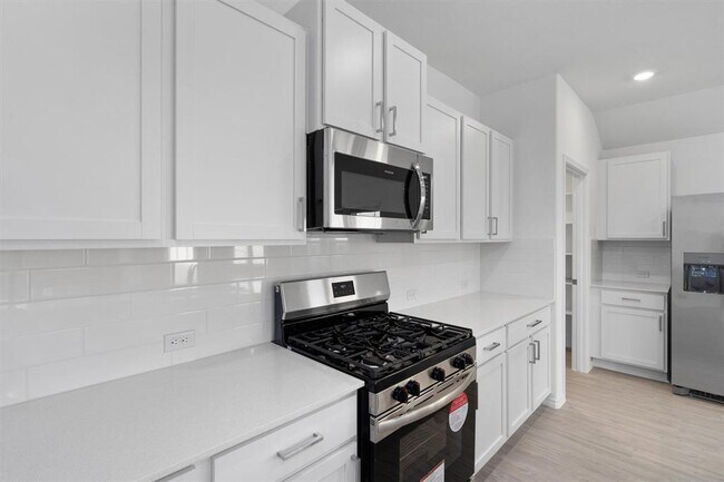 Building Photo - 138 Arbordale St