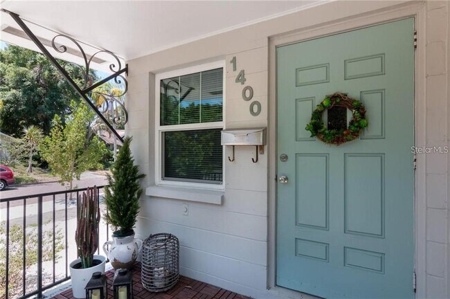 Building Photo - 1400 Locust St NE