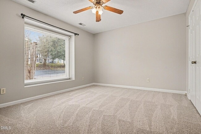 Building Photo - 110 Carriage House Trail