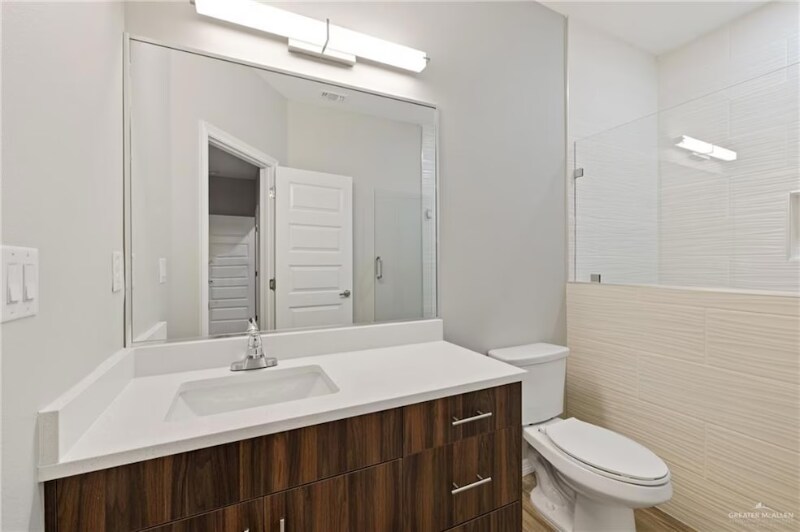 Building Photo - 3712 La Vista Ave