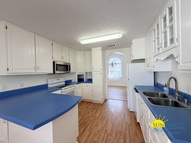 Building Photo - Coastal Comfort Living with Private Beach Access Just Off 30A!