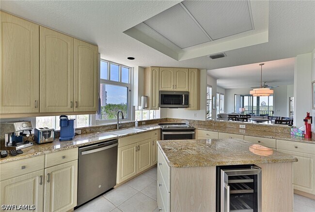Building Photo - 262 Barefoot Beach Blvd