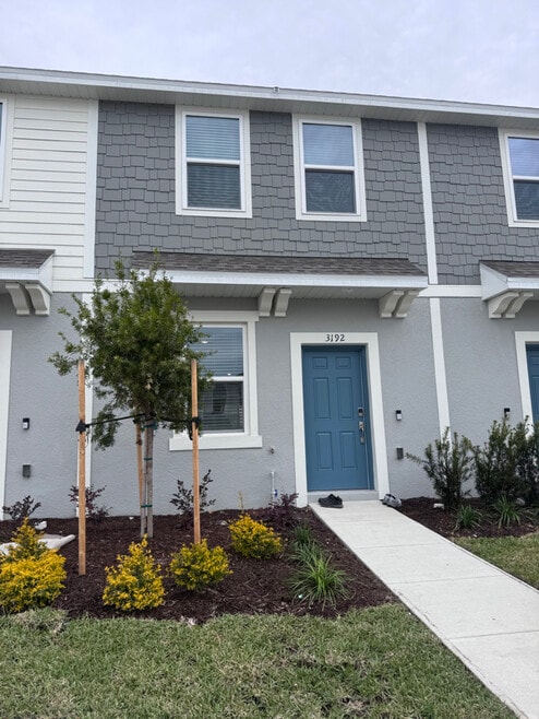 Building Photo - 3192 Skyline Lp