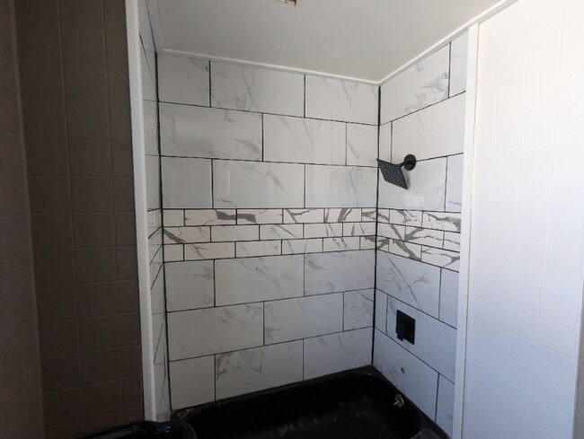 Building Photo - 0 E Centre St