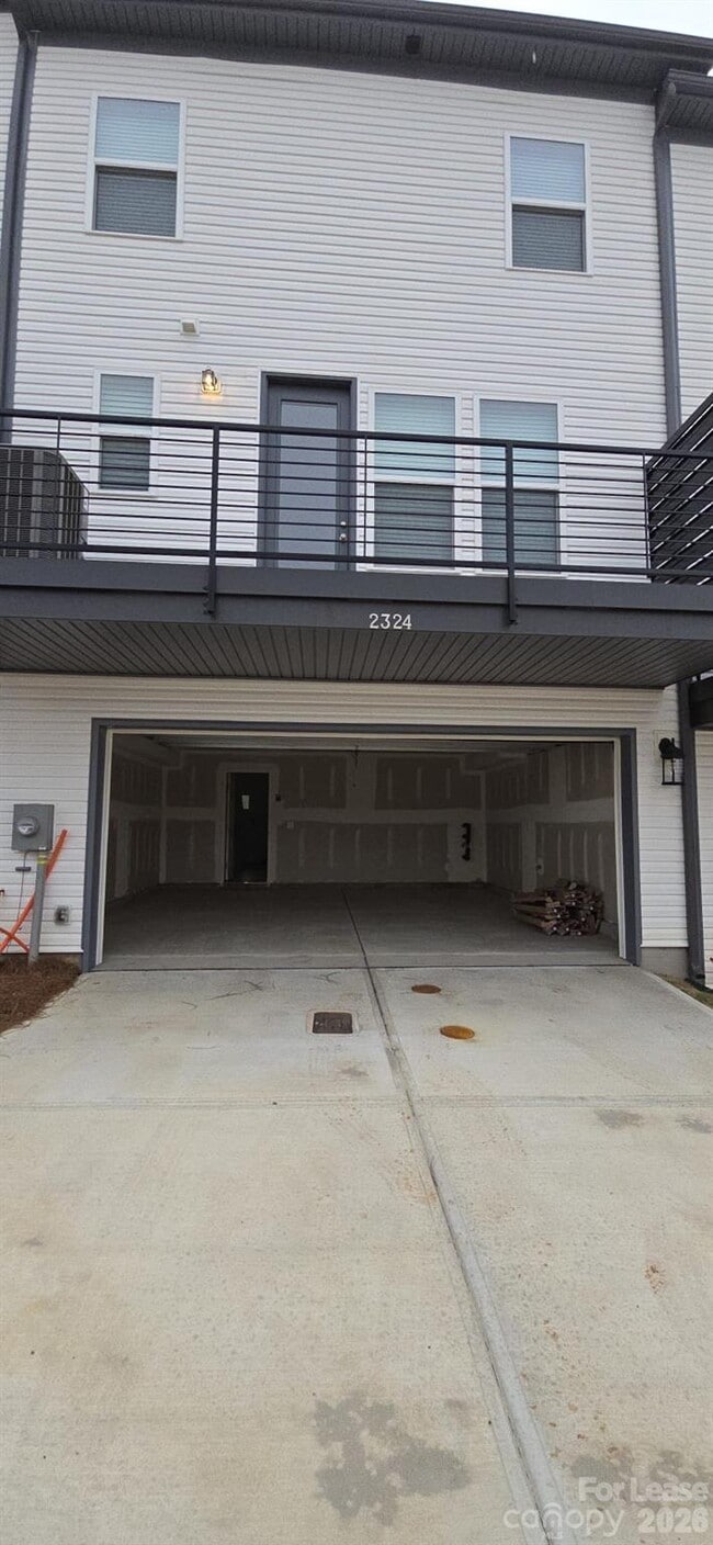 Building Photo - 2324 Donnelly Hls Ln