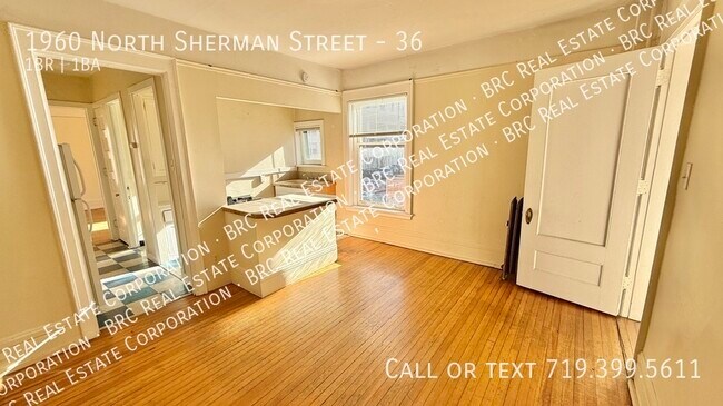 Building Photo - 1960 Sherman St