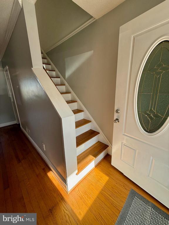 Building Photo - 3613 Parkdale Ave