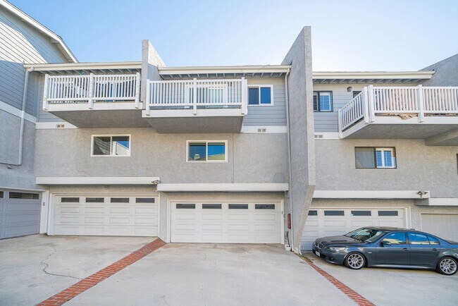 Building Photo - North Guadalupe Avenue