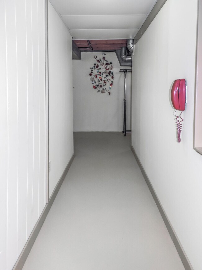 Building Photo - 37183 Vargo